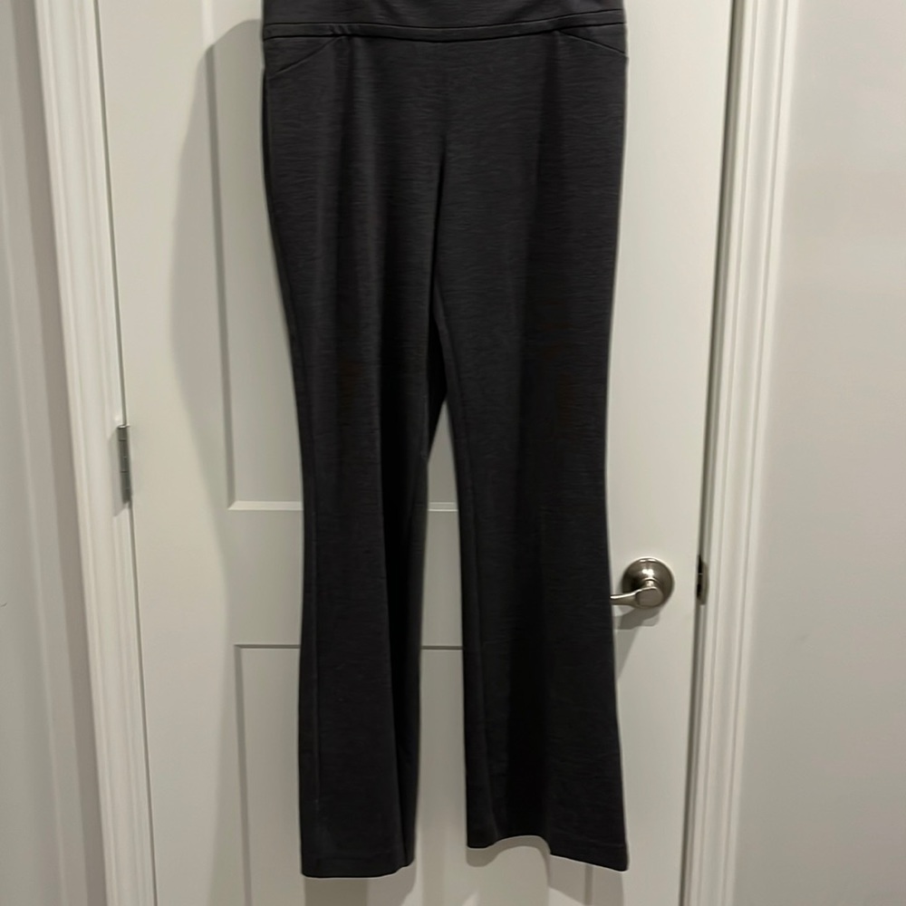 7th Avenue New York and Company stretch dress pants